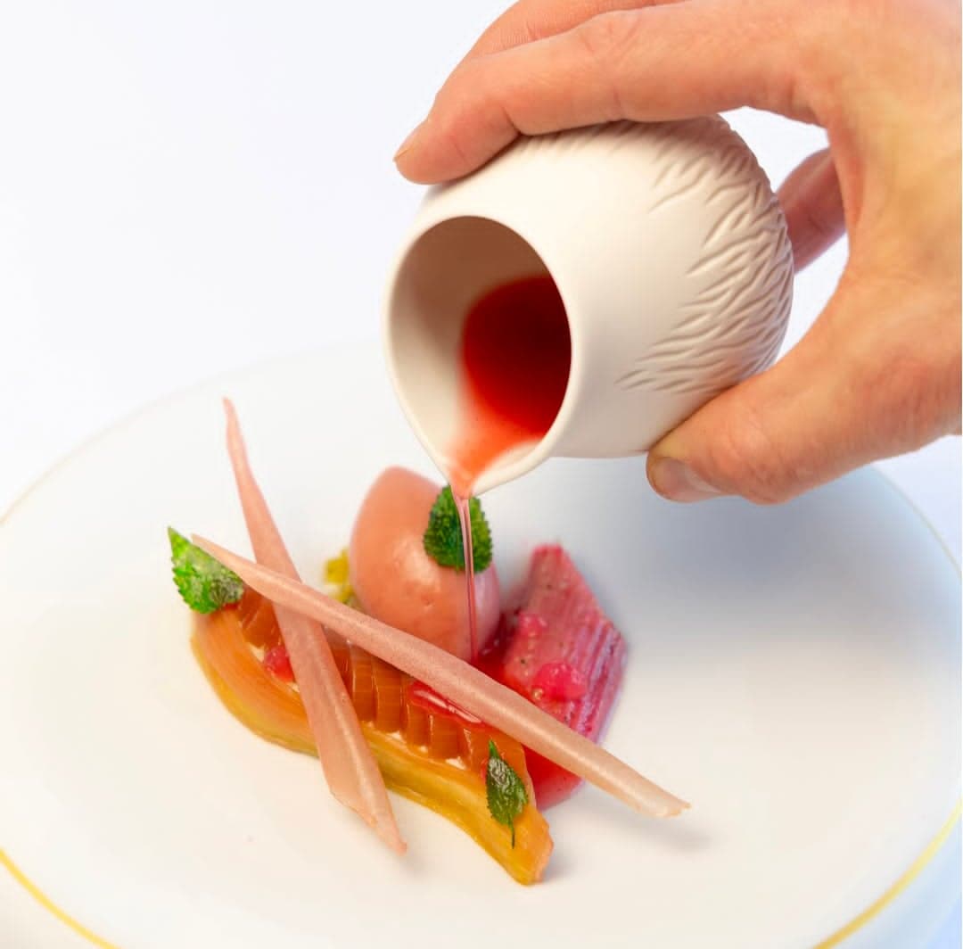 Dessert printanier — rhubarbe & coulis